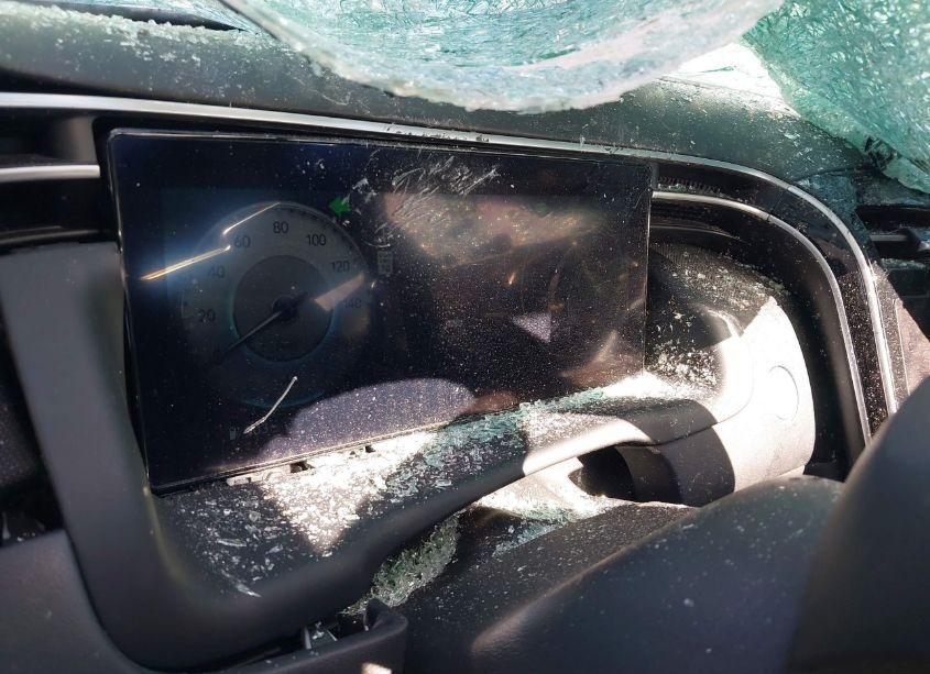 Photo 7 of 2024 Hyundai Tucson LIMITED (VIN 5NMJECDE4RH352704)