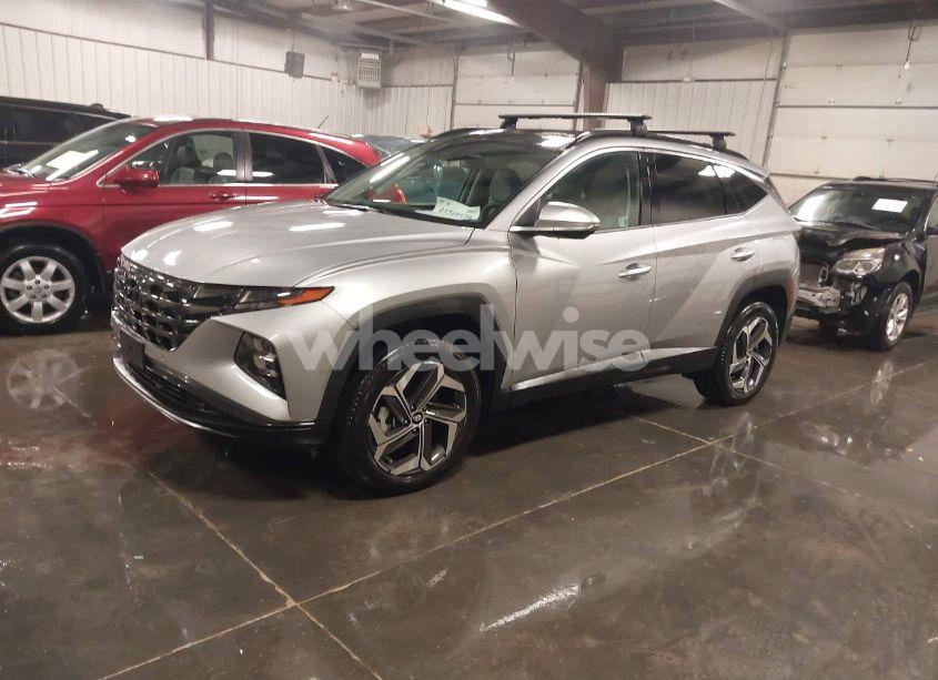 Photo 2 of 2024 Hyundai Tucson LIMITED (VIN 5NMJECDE4RH409211)