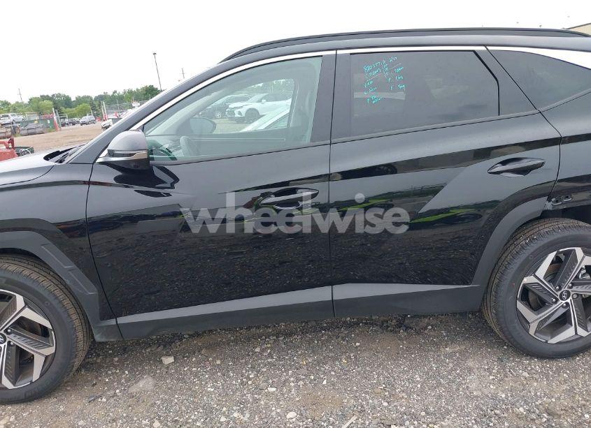 Photo 14 of 2024 Hyundai Tucson LIMITED (VIN 5NMJECDE6RH388846)
