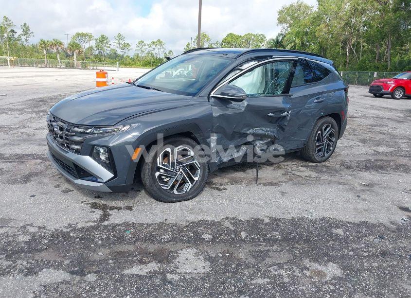 Photo 2 of 2025 Hyundai Tucson LIMITED (VIN 5NMJECDE6SH554157)