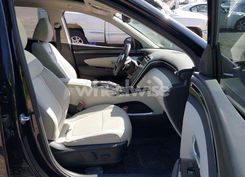 Photo 5 of 2024 Hyundai Tucson LIMITED (VIN 5NMJECDE8RH330138)