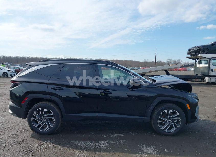 Photo 13 of 2025 Hyundai Tucson LIMITED (VIN 5NMJECDE8SH492020)