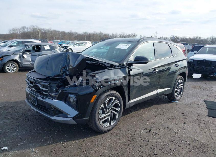 Photo 2 of 2025 Hyundai Tucson LIMITED (VIN 5NMJECDE8SH492020)