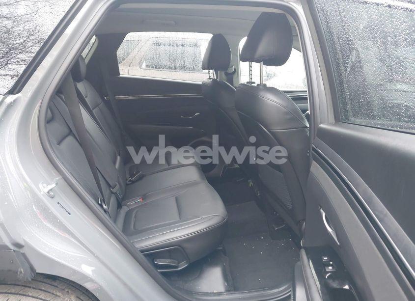 Photo 8 of 2024 Hyundai Tucson LIMITED (VIN 5NMJECDE9RH371247)