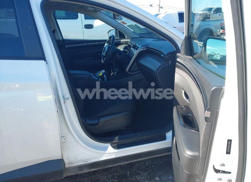Photo 5 of 2022 Hyundai Tucson SEL (VIN 5NMJF3AE0NH160272)