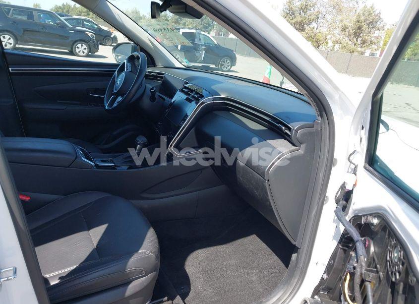 Photo 5 of 2023 Hyundai Tucson SEL (VIN 5NMJF3AE1PH187998)