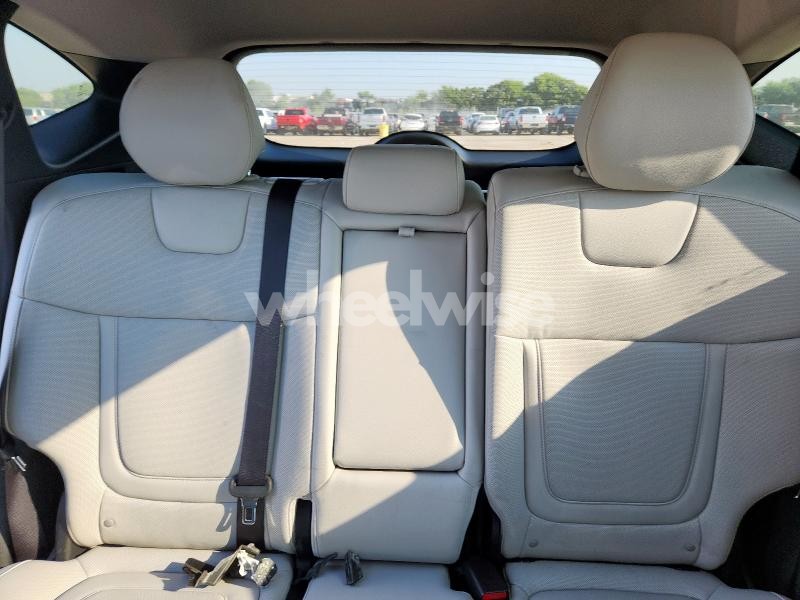 Photo 12 of 2023 HYUNDAI TUCSON SEL (VIN 5NMJF3AE2PH260859)