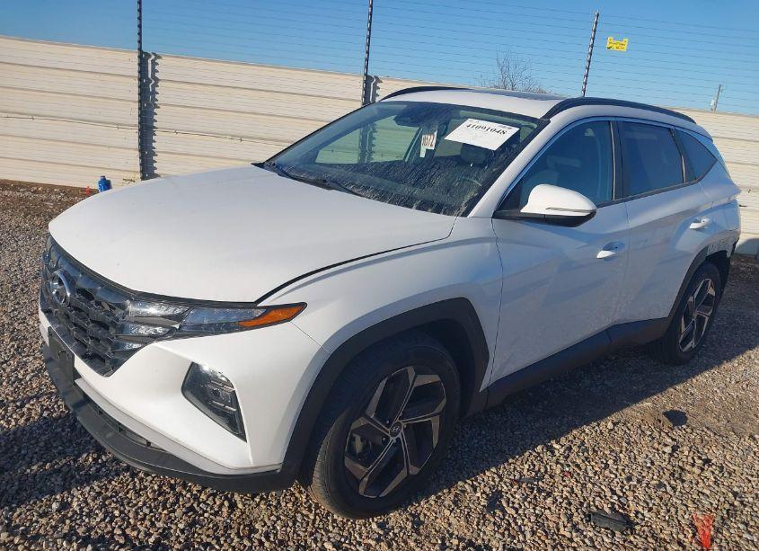 Photo 2 of 2022 Hyundai Tucson SEL (VIN 5NMJF3AE5NH041147)