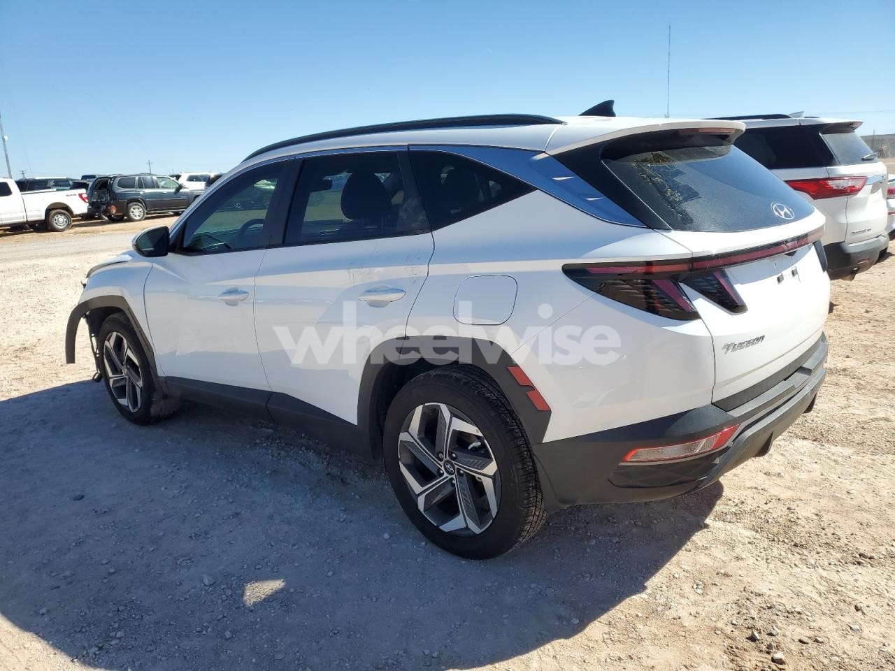 Photo 2 of 2024 HYUNDAI TUCSON SEL (VIN 5NMJF3DE1RH399444)