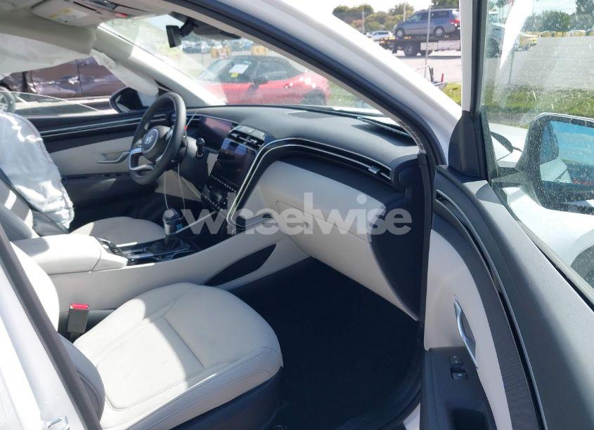 Photo 5 of 2024 Hyundai Tucson SEL (VIN 5NMJF3DE1RH403203)