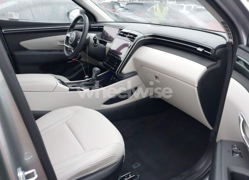 Photo 5 of 2024 Hyundai Tucson SEL (VIN 5NMJF3DE2RH348146)