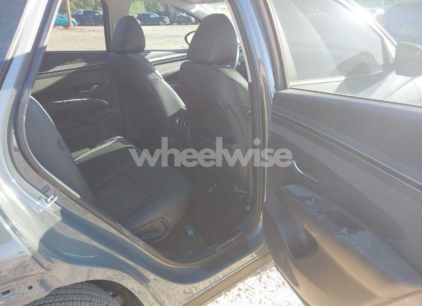Photo 8 of 2024 Hyundai Tucson SEL (VIN 5NMJF3DE3RH374156)