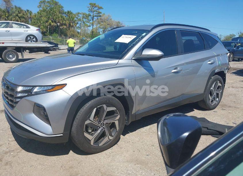 Photo 2 of 2024 Hyundai Tucson SEL (VIN 5NMJF3DE7RH340544)
