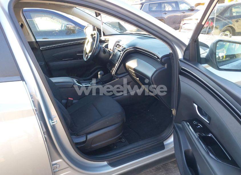 Photo 5 of 2022 Hyundai Tucson SEL (VIN 5NMJFCAE0NH018634)