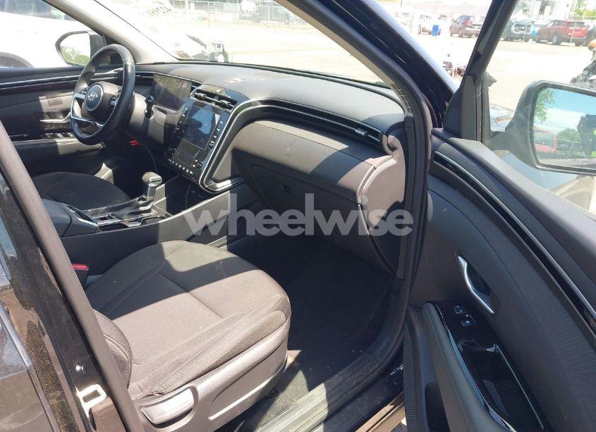 Photo 5 of 2022 Hyundai Tucson SEL (VIN 5NMJFCAE5NH046879)