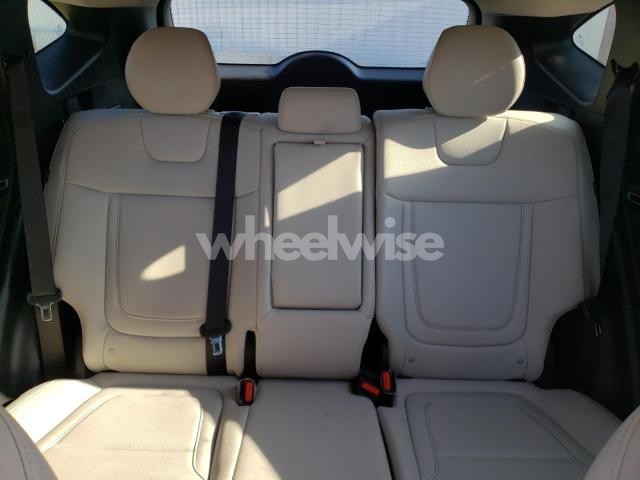 Photo 2 of 2024 HYUNDAI TUCSON SEL (VIN 5NMJFCDE5RH409229)