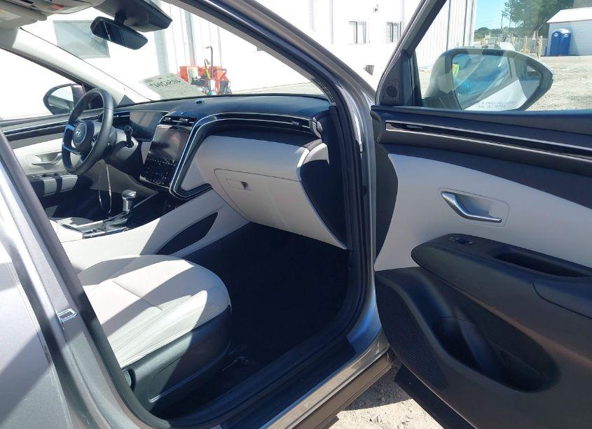 Photo 5 of 2024 Hyundai Tucson SEL (VIN 5NMJFCDE6RH304165)