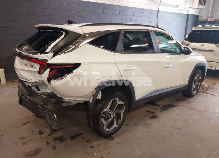 Photo 4 of 2024 Hyundai Tucson SEL (VIN 5NMJFCDE6RH372143)
