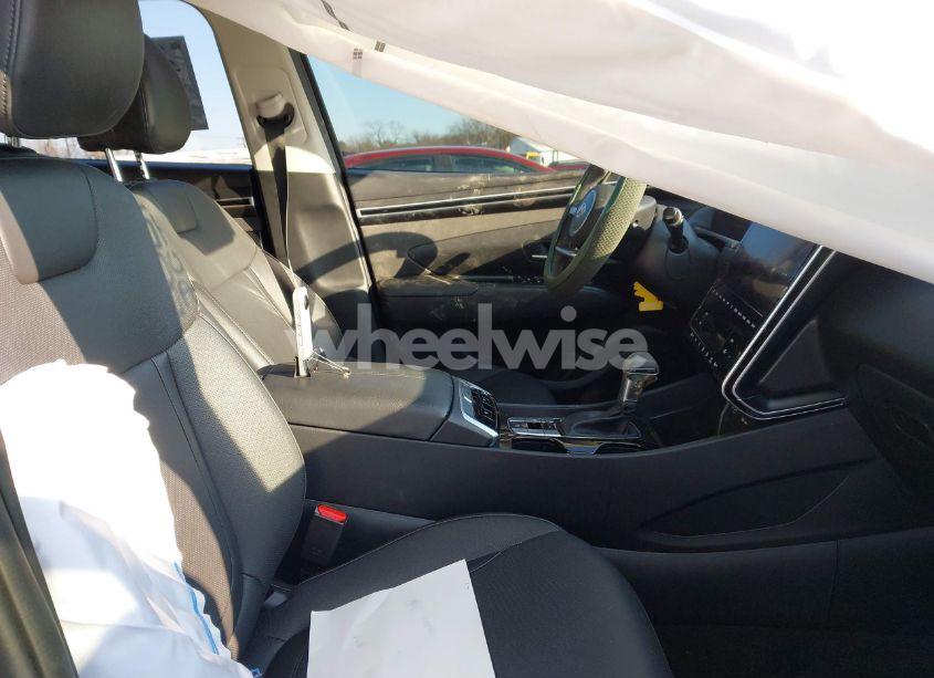 Photo 5 of 2024 Hyundai Tucson SEL (VIN 5NMJFCDE7RH297730)