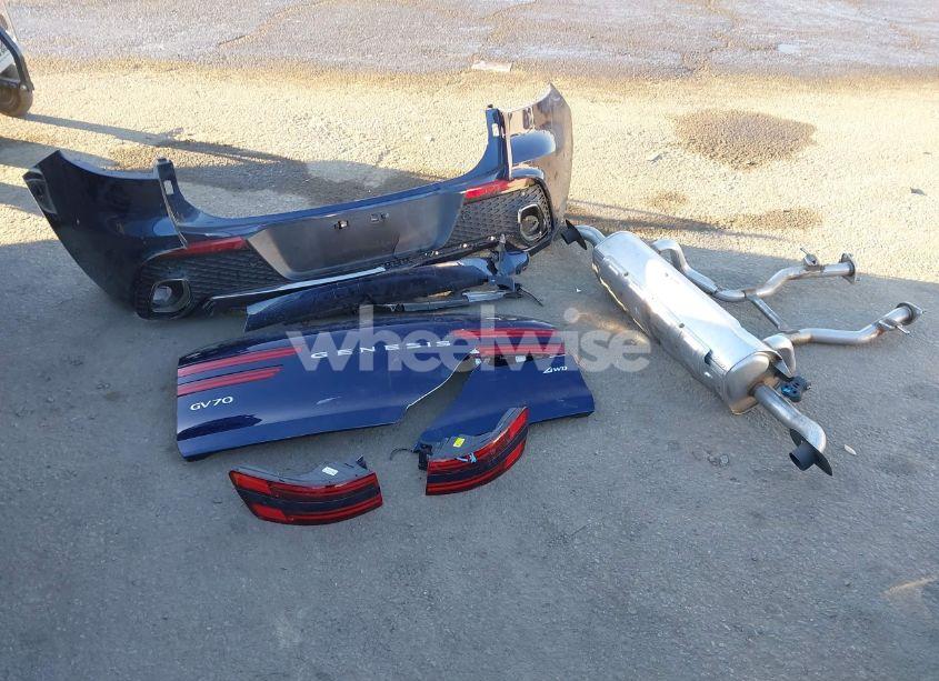 Photo 12 of 2025 Genesis Gv70 2.5T AWD (VIN 5NMMADTB0SH025857)