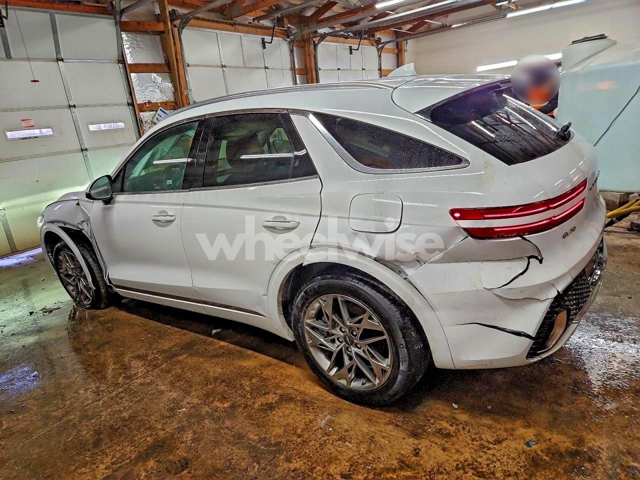 Photo 2 of 2025 GENESIS GV70 BASE (VIN 5NMMADTB2SH031966)