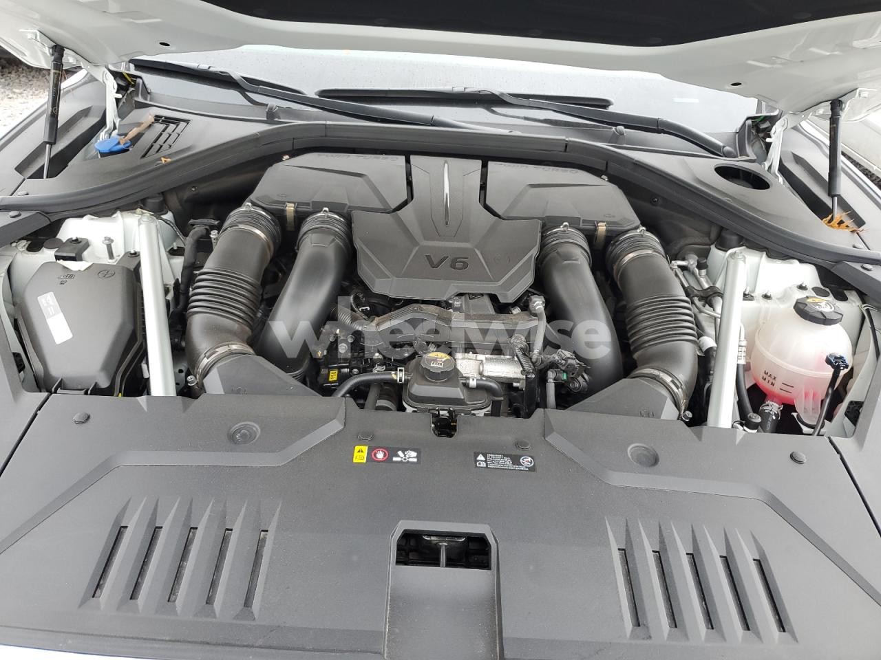 Photo 12 of 2024 GENESIS GV70 BASE N/A (VIN 5NMMCDTC5RH015080)