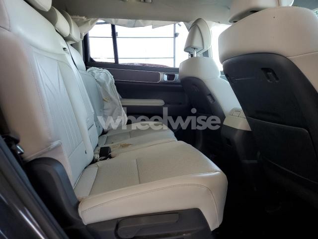 Photo 2 of 2025 HYUNDAI SANTA FE SEL (VIN 5NMP24GL1SH085644)