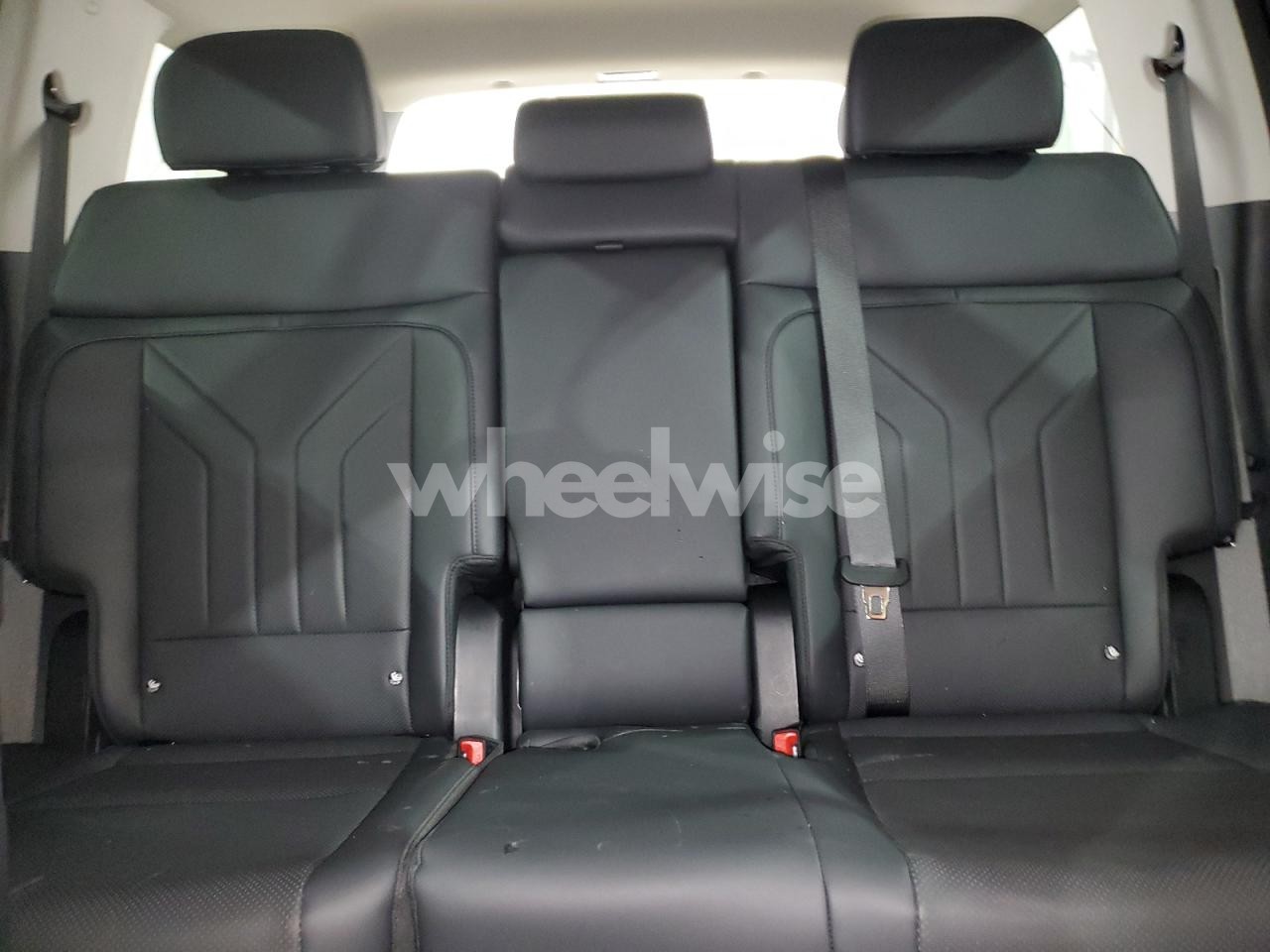 Photo 10 of 2026 HYUNDAI SANTA FE SEL (VIN 5NMP24GL4TH163660)