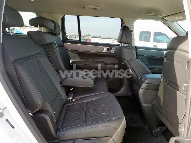 Photo 5 of 2025 HYUNDAI SANTA FE SEL (VIN 5NMP24GL7SH109316)