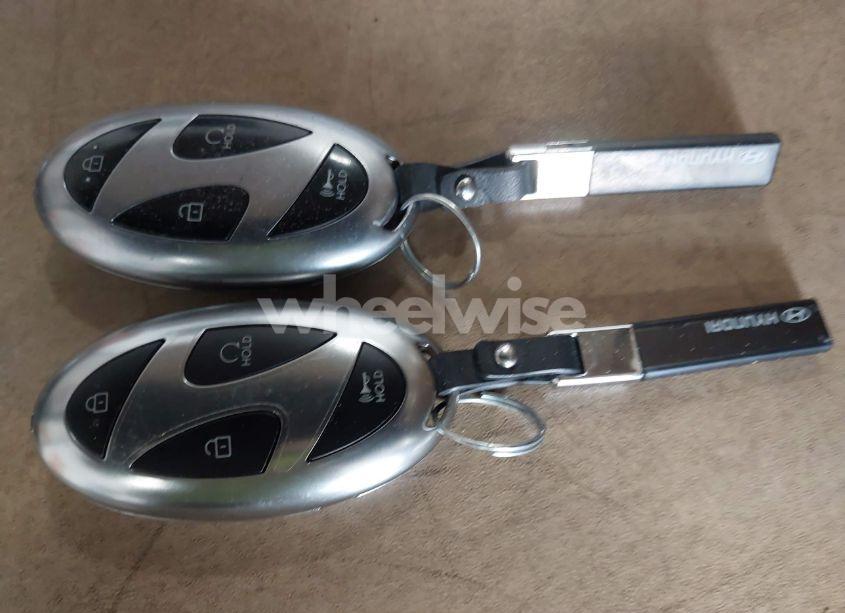 Photo 11 of 2025 Hyundai Santa FE HYBRID SEL (VIN 5NMP2DG12SH018839)