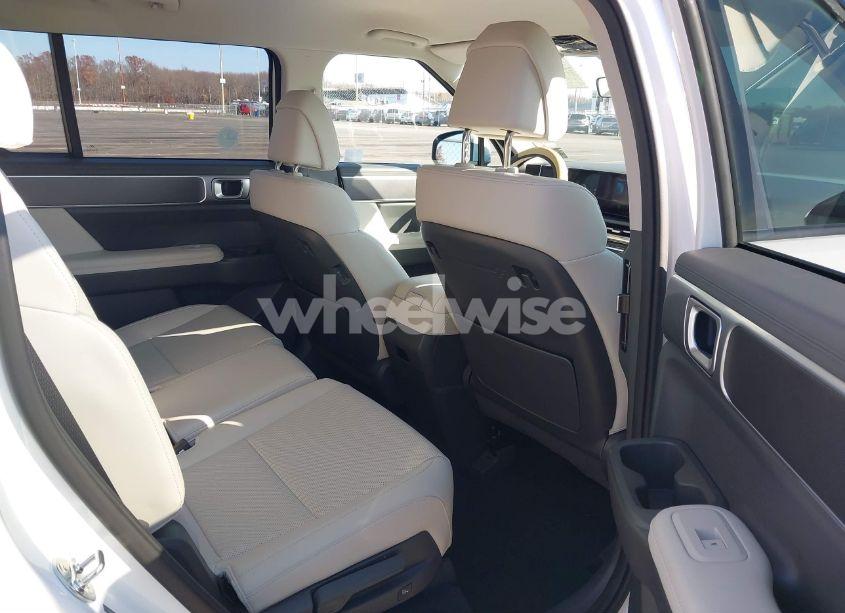 Photo 8 of 2024 Hyundai Santa FE SEL (VIN 5NMP2DGL8RH013771)