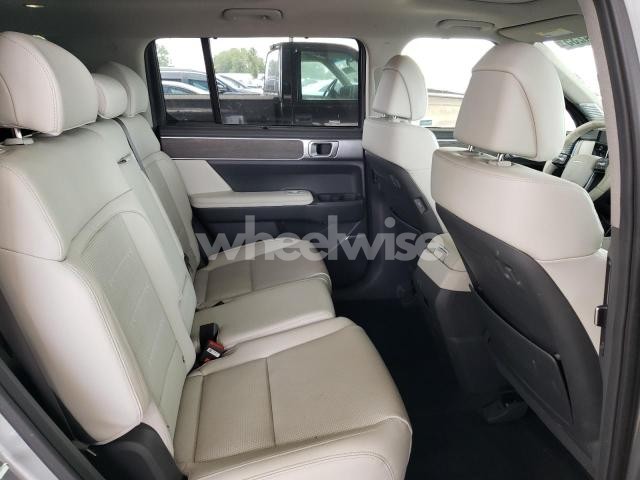 Photo 5 of 2024 HYUNDAI SANTA FE LIMITED (VIN 5NMP34G16RH006054)