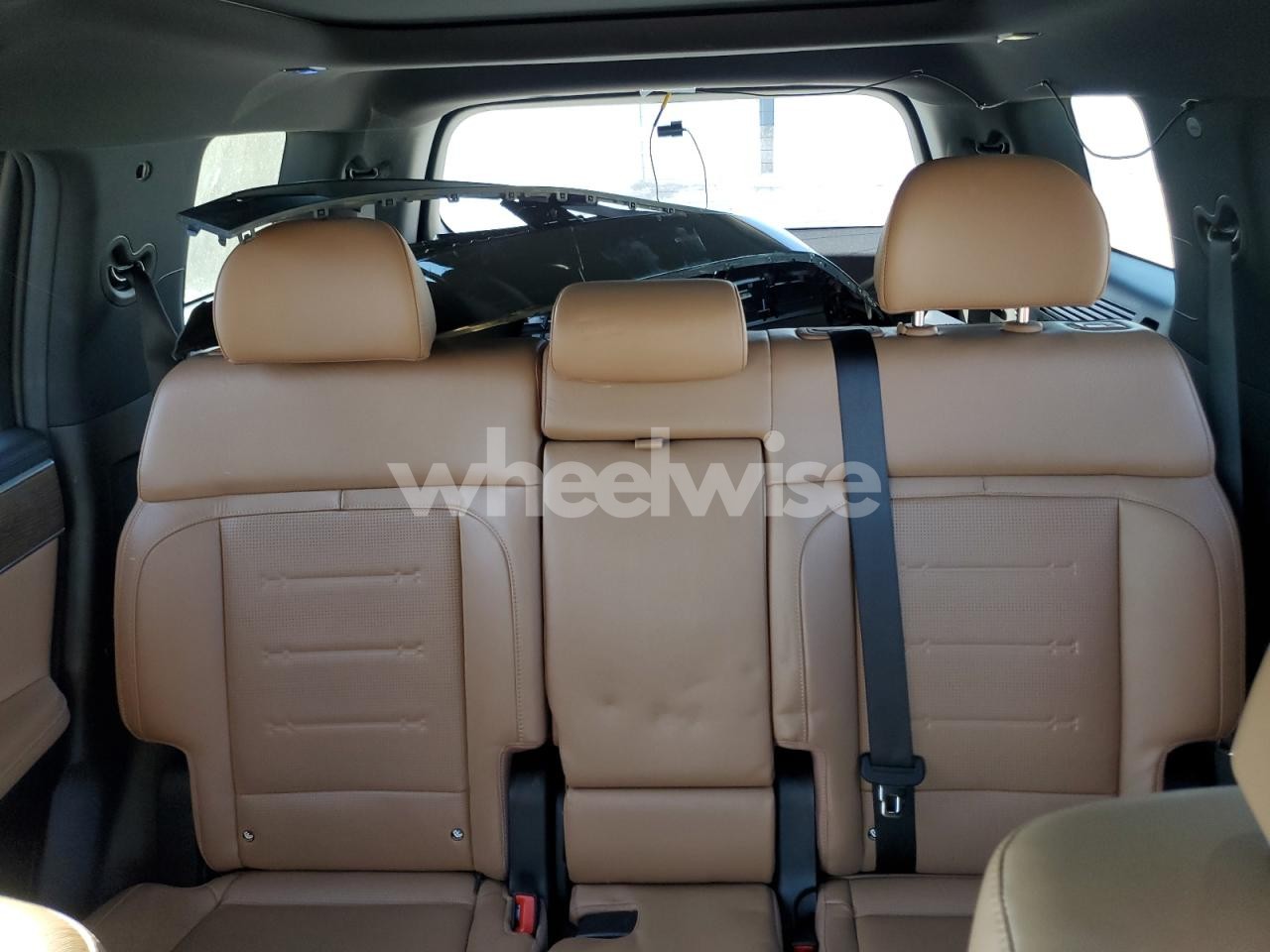 Photo 10 of 2024 HYUNDAI SANTA FE LIMITED (VIN 5NMP3DG14RH006750)