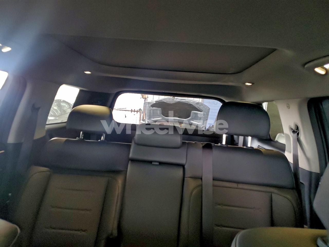 Photo 10 of 2025 HYUNDAI SANTA FE LIMITED (VIN 5NMP3DG19SH064732)