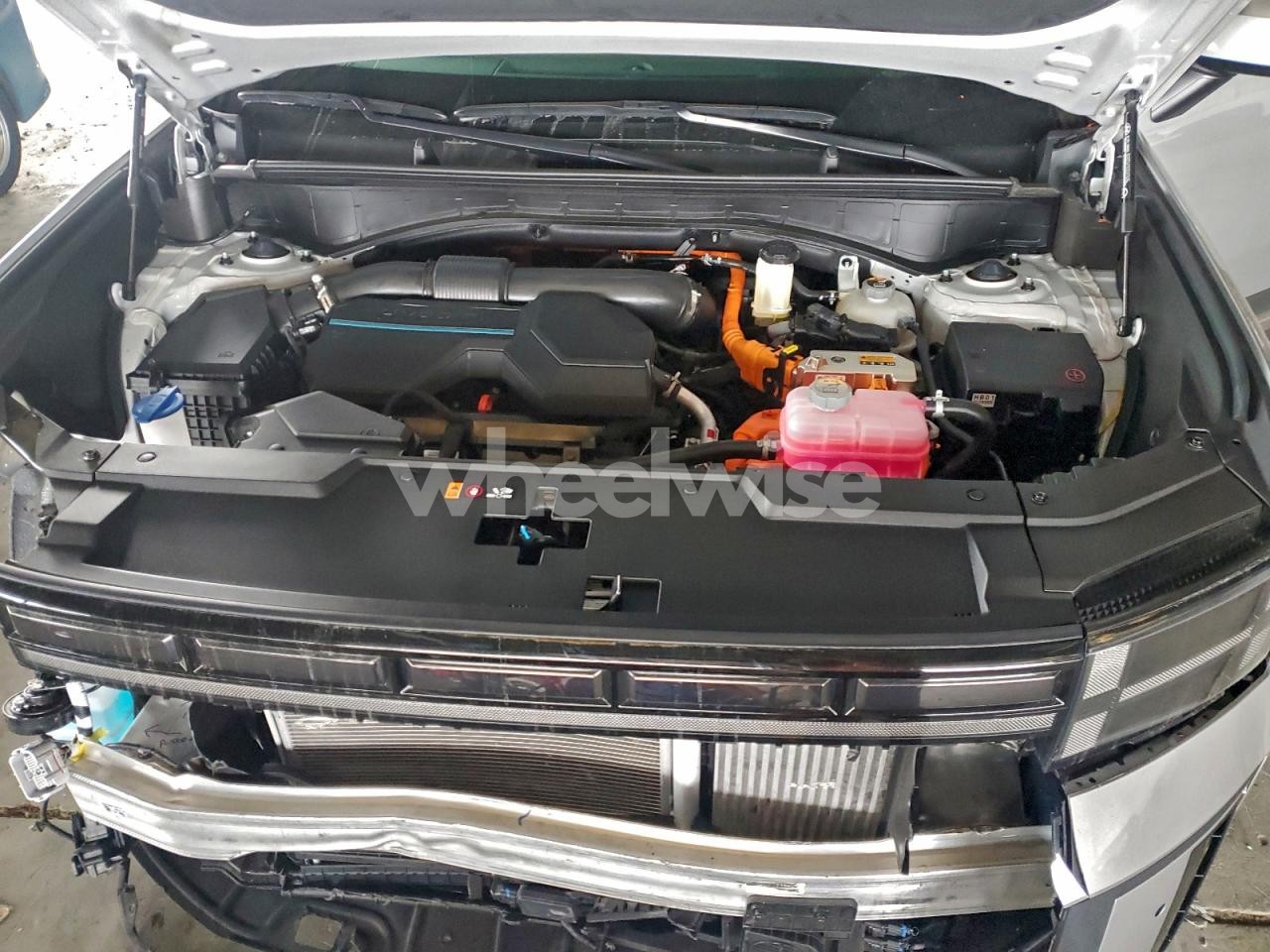Photo 12 of 2025 HYUNDAI SANTA FE LIMITED (VIN 5NMP3DG19SH064732)