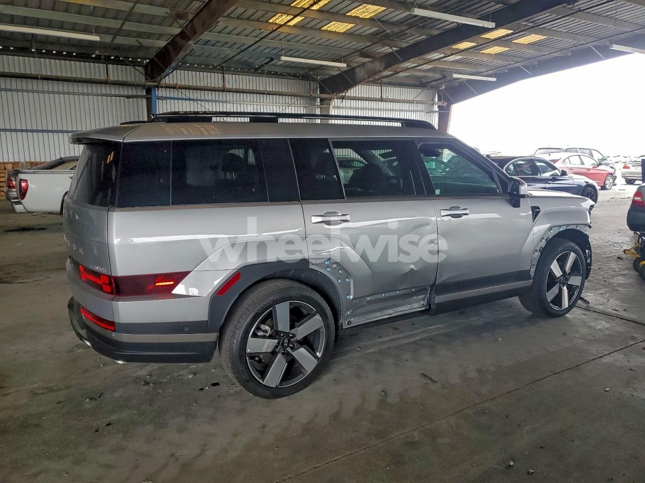 Photo 3 of 2025 HYUNDAI SANTA FE LIMITED (VIN 5NMP3DG19SH064732)