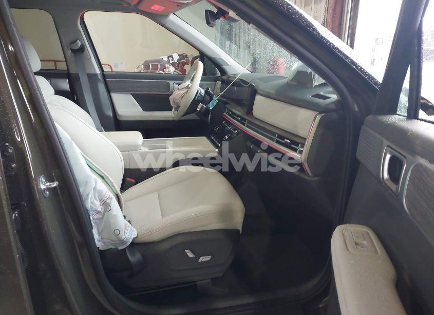 Photo 5 of 2024 Hyundai Santa FE LIMITED (VIN 5NMP44GL1RH025559)