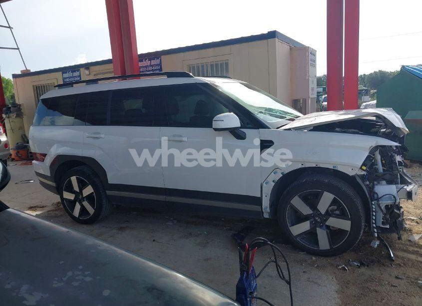 Photo 13 of 2024 Hyundai Santa FE LIMITED (VIN 5NMP44GL1RH029384)