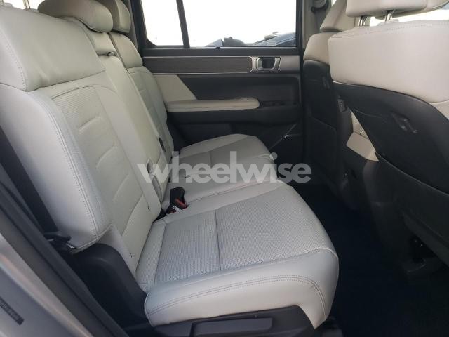 Photo 9 of 2024 HYUNDAI SANTA FE LIMITED (VIN 5NMP44GL5RH026133)