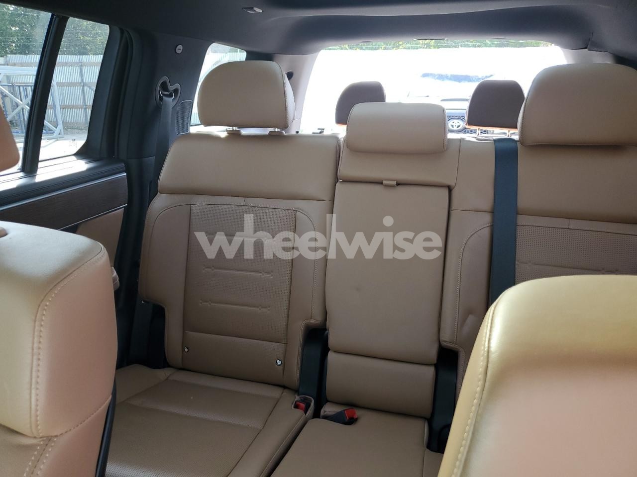 Photo 10 of 2024 HYUNDAI SANTA FE LIMITED (VIN 5NMP4DGL1RH000287)