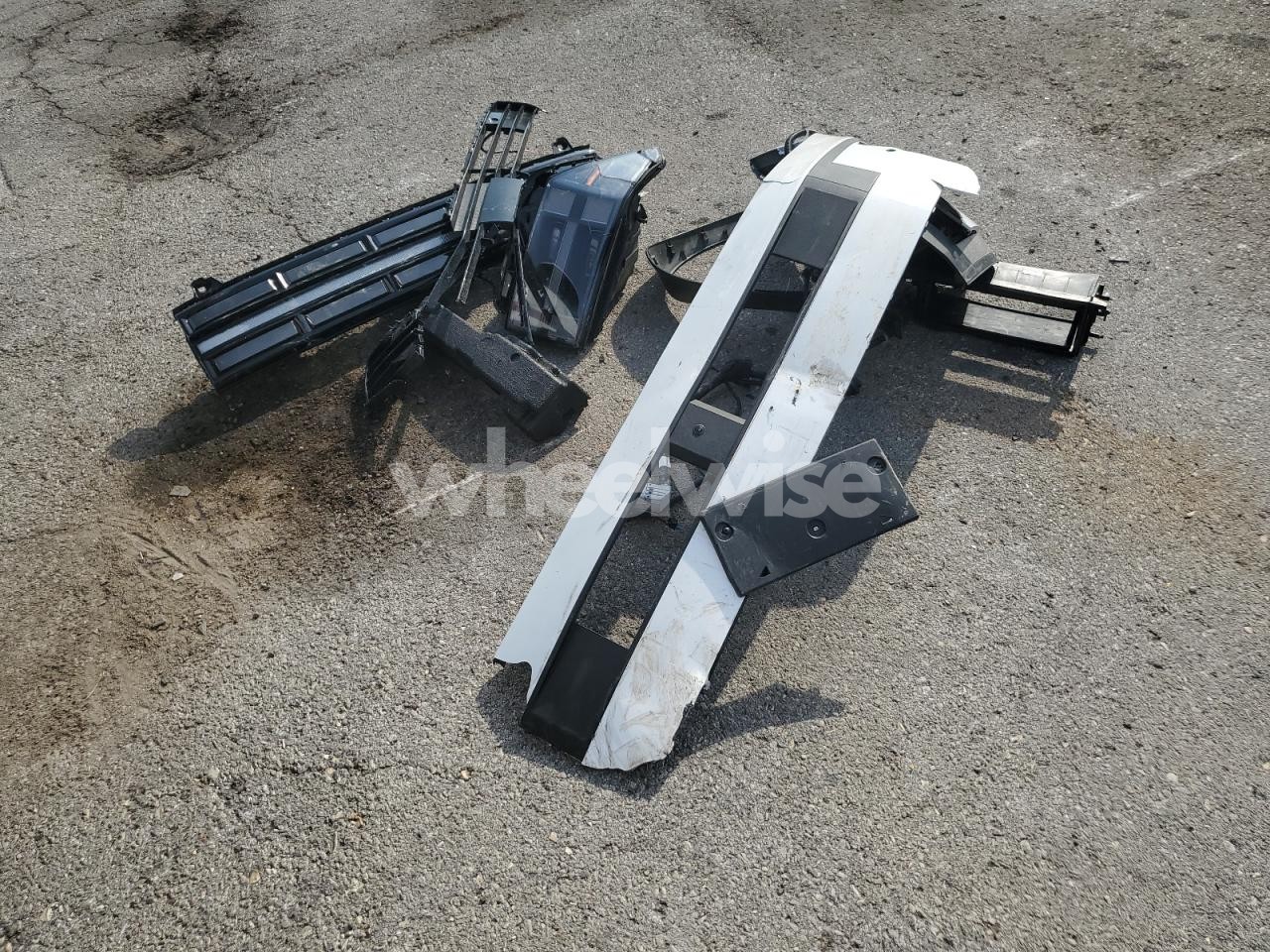 Photo 13 of 2024 HYUNDAI SANTA FE LIMITED (VIN 5NMP4DGL1RH000287)