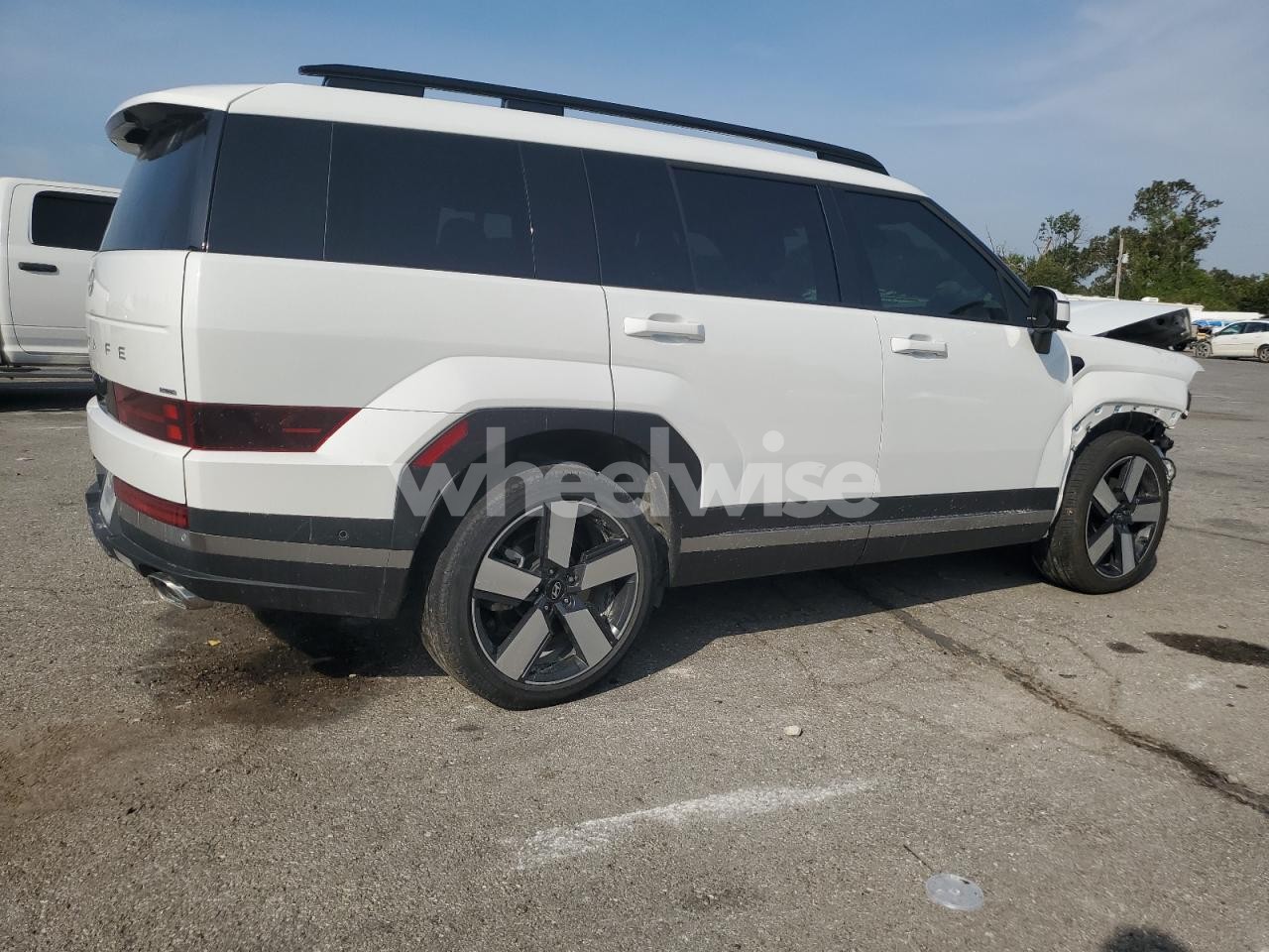 Photo 3 of 2024 HYUNDAI SANTA FE LIMITED (VIN 5NMP4DGL1RH000287)