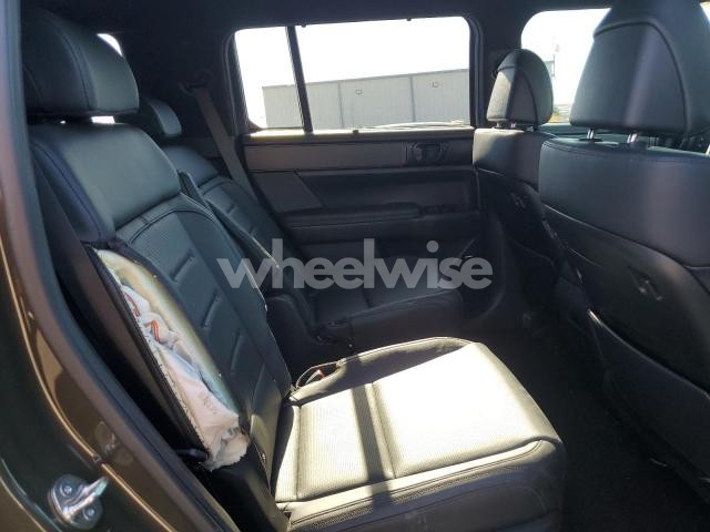 Photo 12 of 2025 HYUNDAI SANTA FE CALLIGRAPHY (VIN 5NMP54G16SH018057)