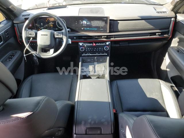 Photo 3 of 2025 HYUNDAI SANTA FE CALLIGRAPHY (VIN 5NMP54G16SH018057)