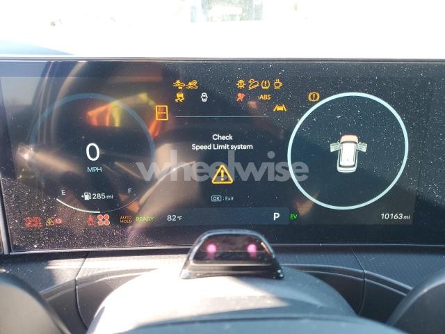 Photo 5 of 2025 HYUNDAI SANTA FE CALLIGRAPHY (VIN 5NMP54G16SH018057)