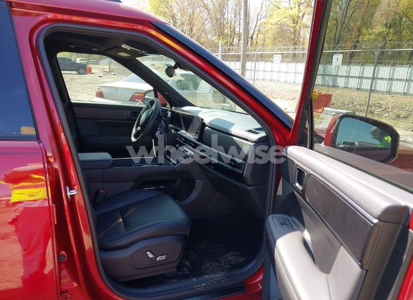 Photo 5 of 2024 Hyundai Santa FE CALLIGRAPHY (VIN 5NMP54GL1RH041886)