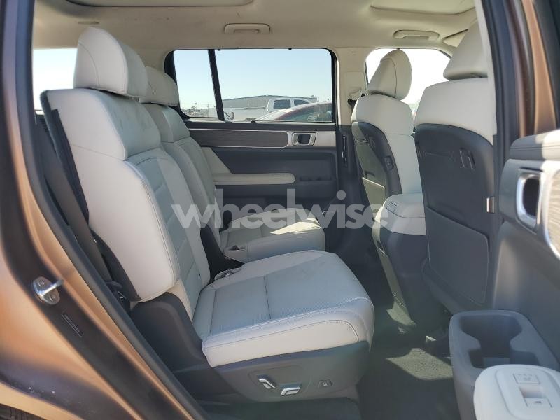 Photo 8 of 2024 HYUNDAI SANTA FE CALLIGRAPHY (VIN 5NMP54GL9RH039870)