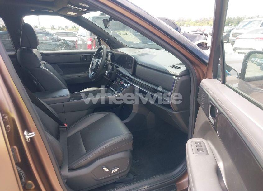 Photo 5 of 2024 Hyundai Santa FE CALLIGRAPHY (VIN 5NMP54GLXRH023290)