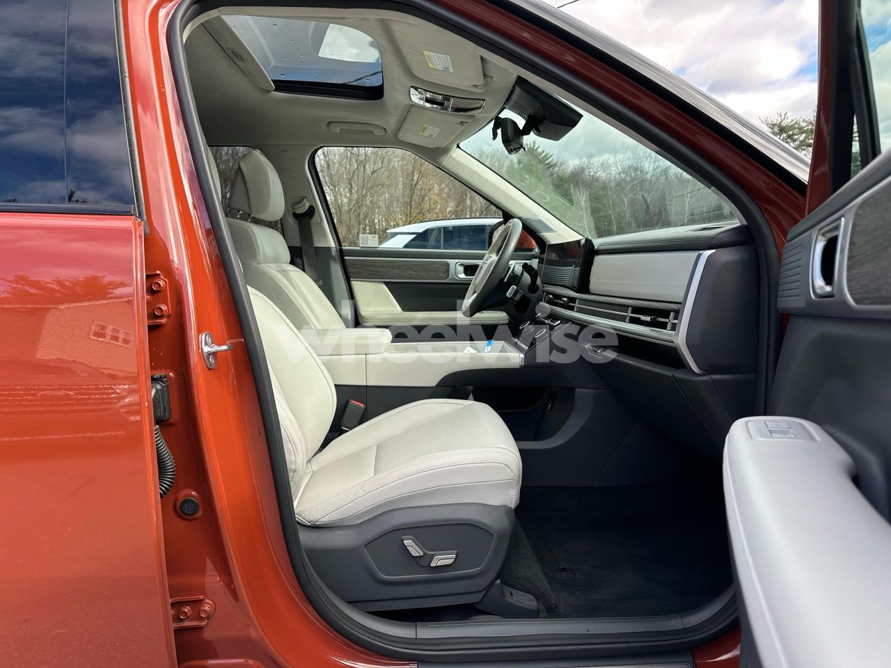 Photo 6 of 2024 HYUNDAI SANTA FE CALLIGRAPHY (VIN 5NMP5DGL0RH048439)