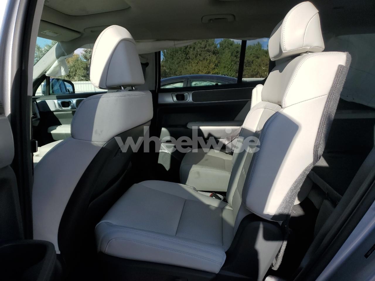 Photo 11 of 2025 HYUNDAI SANTA FE CALLIGRAPHY (VIN 5NMP5DGL1SH121176)